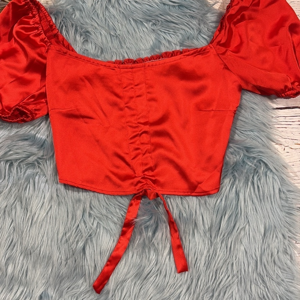 Resa Red Satin Pull Front Puff Sleeve Crop Top - Picture 4 of 6